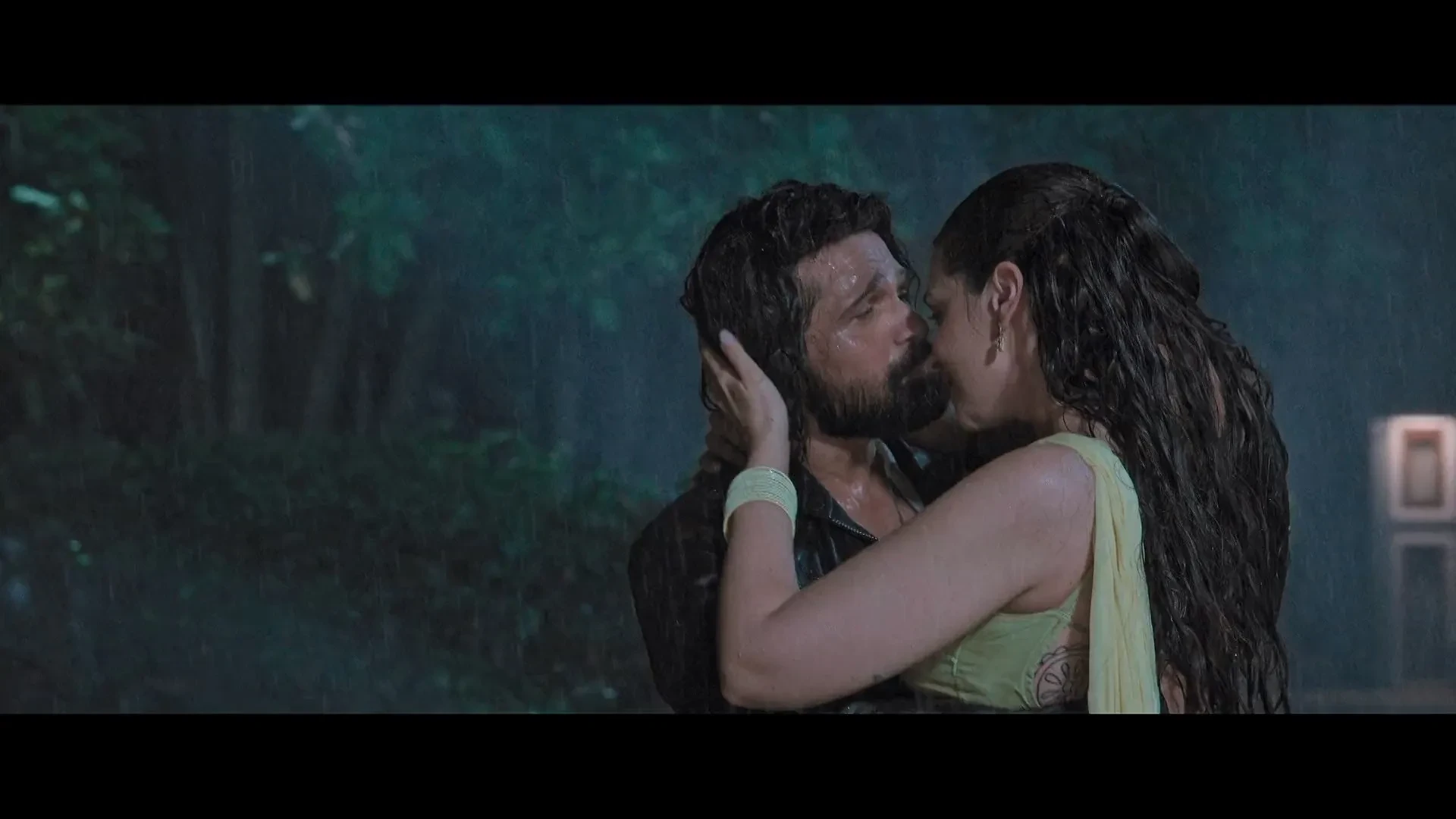 Badass Ravi Kumar 2025 Hindi Dual Audio WEB-DL 720p - 480p - 1080p screenshot 4