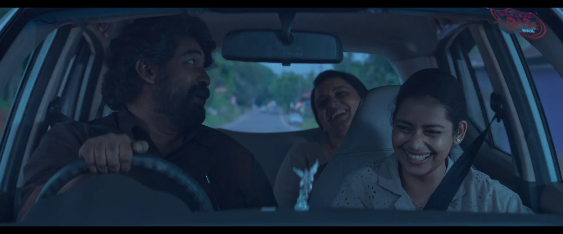 Valathu Vashathe Kallan 2026 Hindi Dual Audio WEB-DL 720p - 480p - 1080p screenshot 1