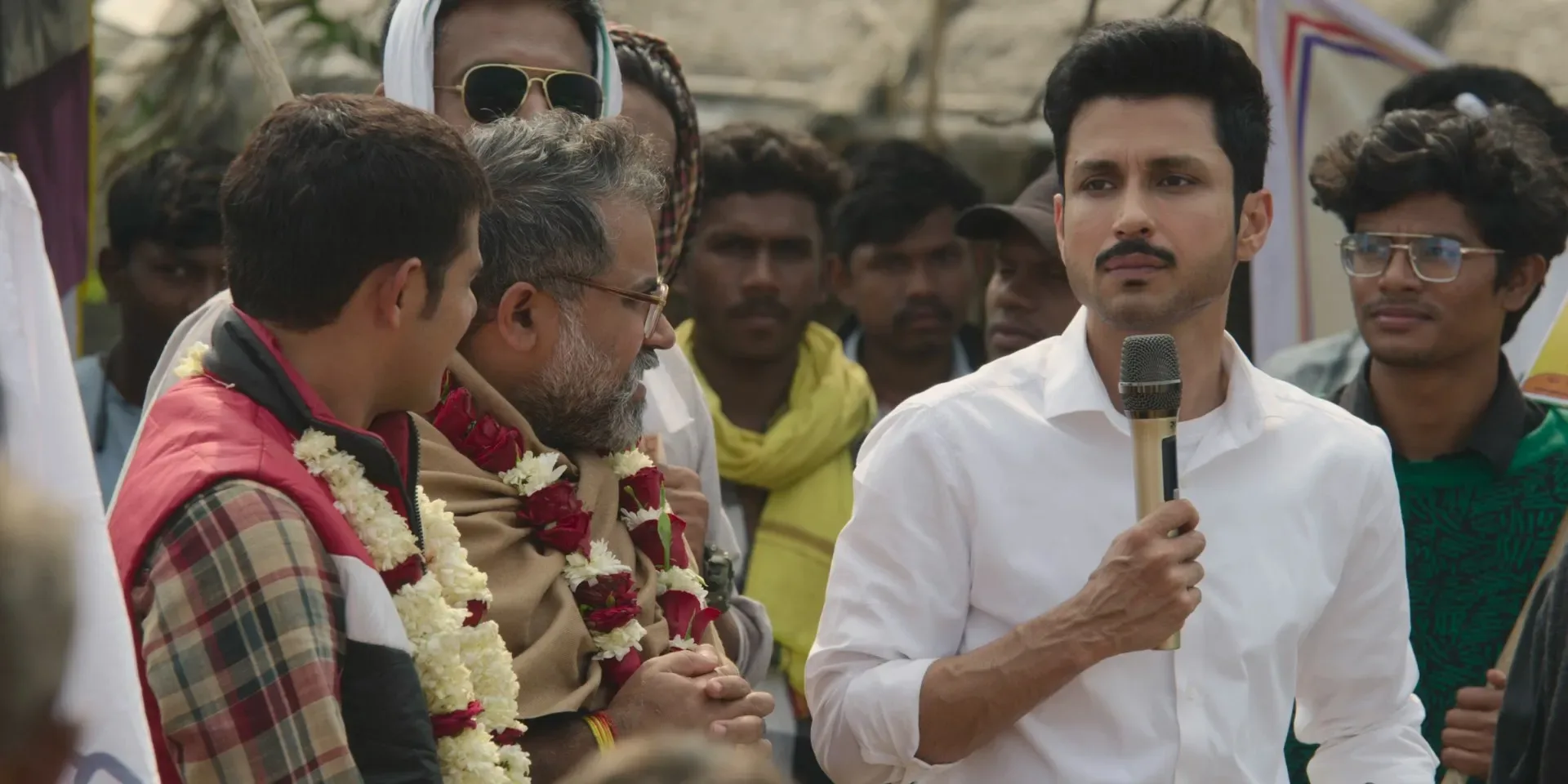 Gram Chikitsalay 2025 Season 1 Hindi Audio WEB-DL 720p - 480p - 1080p [ALL EPISODES] screenshot 4