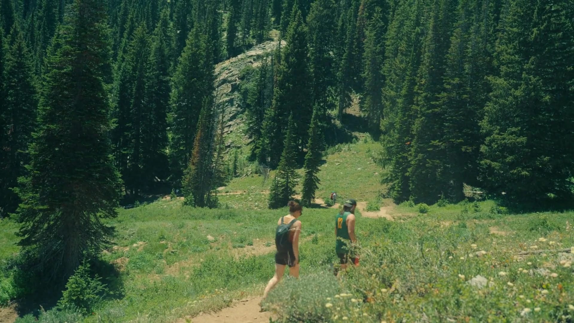 Noah Kahan: Out of Body 2026 Hindi Dual Audio WEB-DL 720p - 480p - 1080p screenshot 5