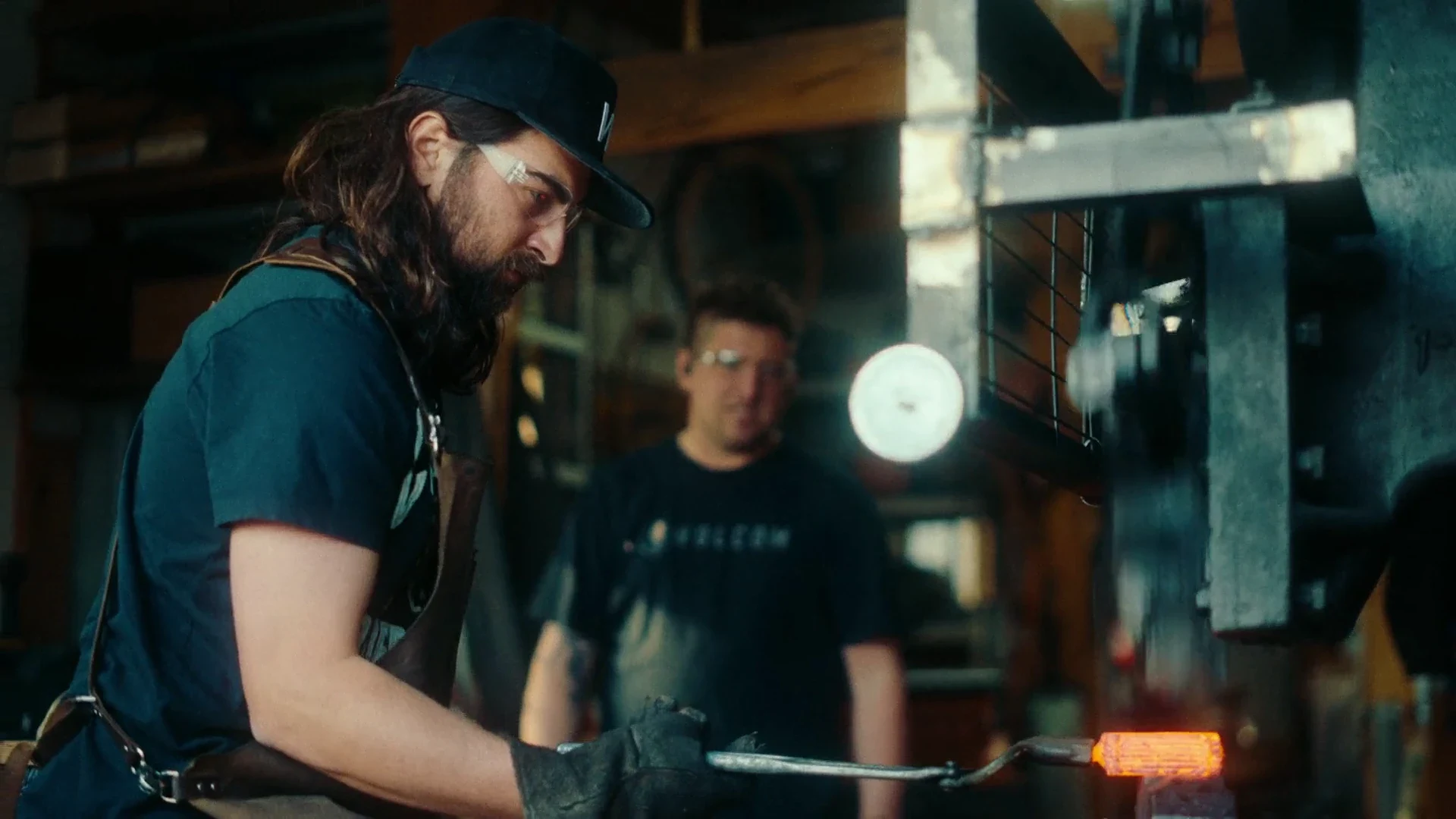 Noah Kahan: Out of Body 2026 Hindi Dual Audio WEB-DL 720p - 480p - 1080p screenshot 2