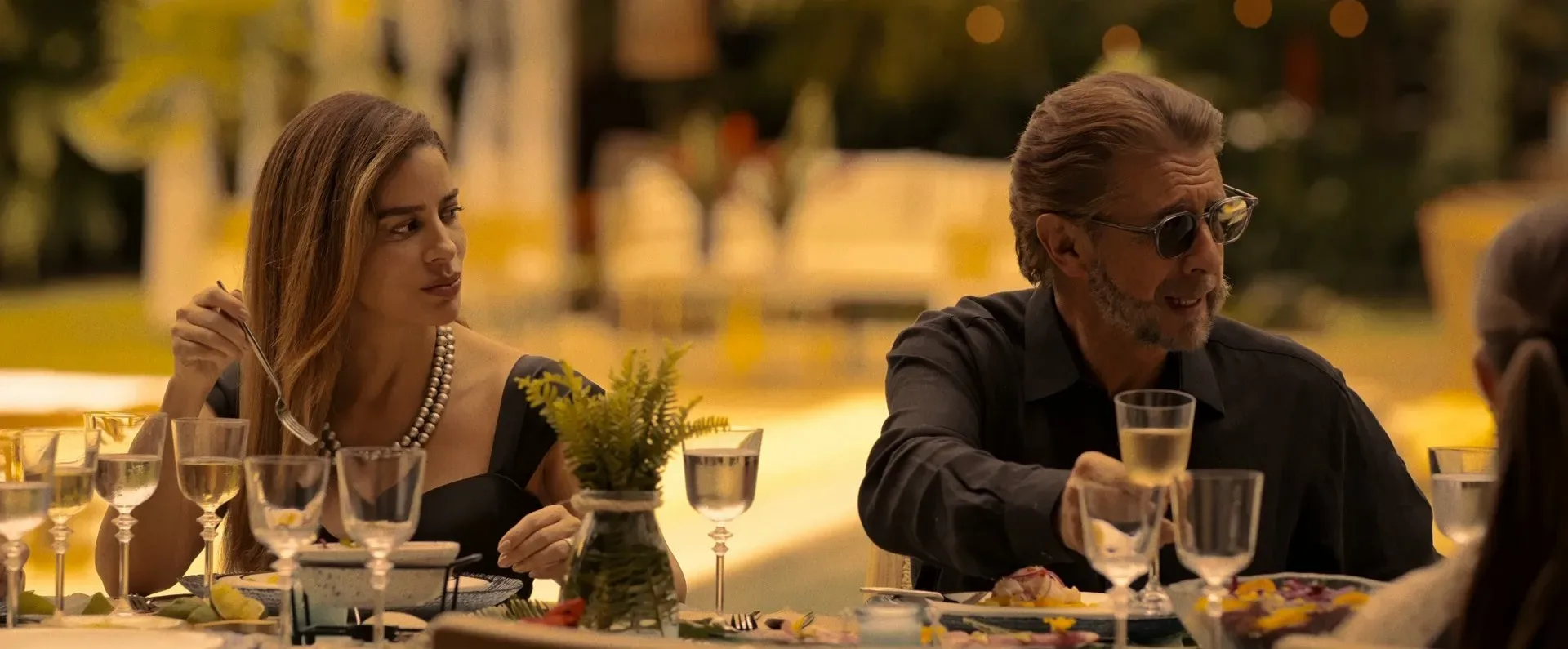 Fake Profile aka Perfil falso 2026 Season 03 Hindi - Spanish Dual Audio WEB-DL 720p - 480p - 1080p [EP - 10 Added] screenshot 2