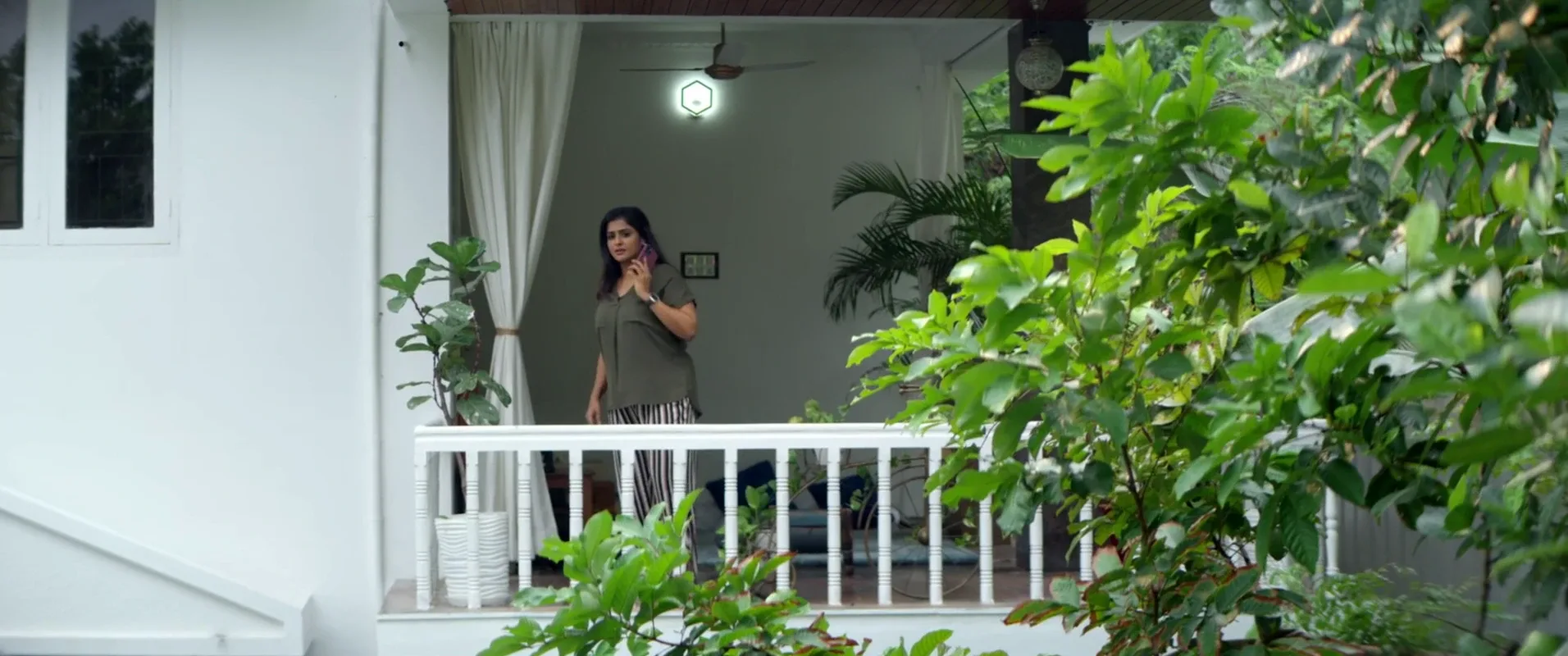 Her 2026 Tamil Audio WEBRip 720p - 480p - 1080p screenshot 2