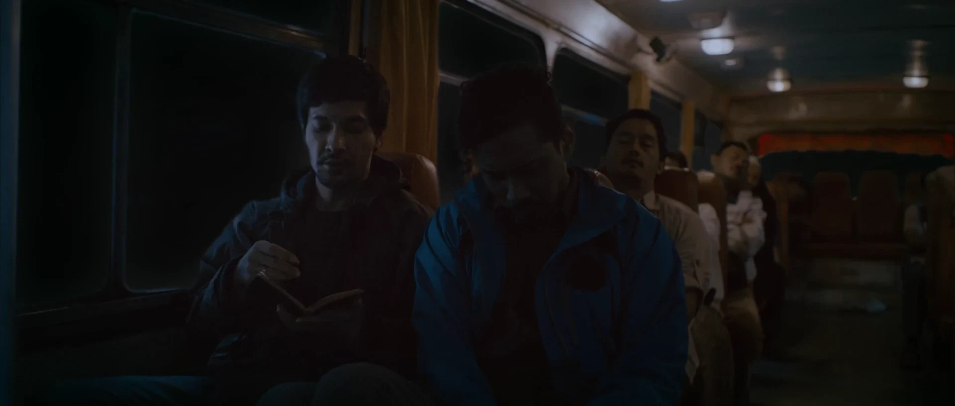 Night Bus 2017 Hindi Audio WEB-DL 720p - 480p - 1080p screenshot 2