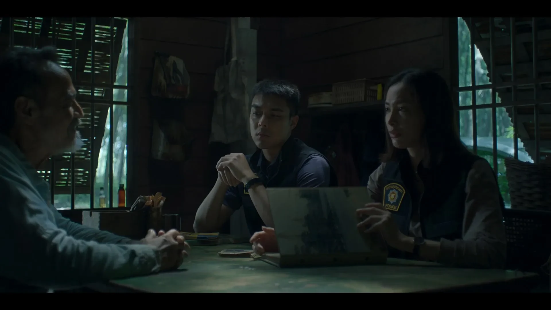 Don't Come Home 2024 Season 1 Hindi Audio WEB-DL 1080p - 2160p [ALL EPISODES] screenshot 5