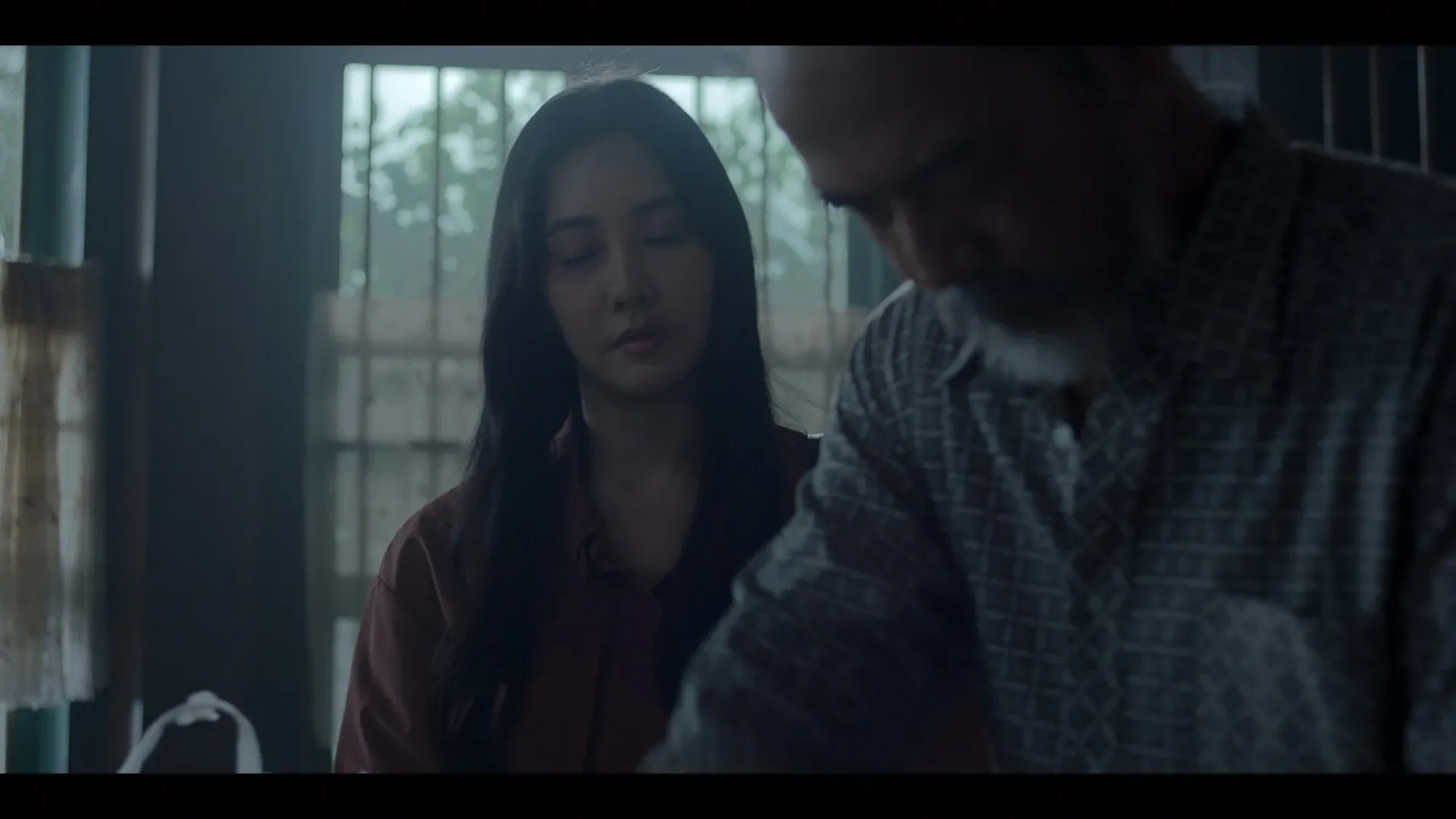 Don't Come Home 2024 Season 1 Hindi Audio WEB-DL 1080p - 2160p [ALL EPISODES] screenshot 2