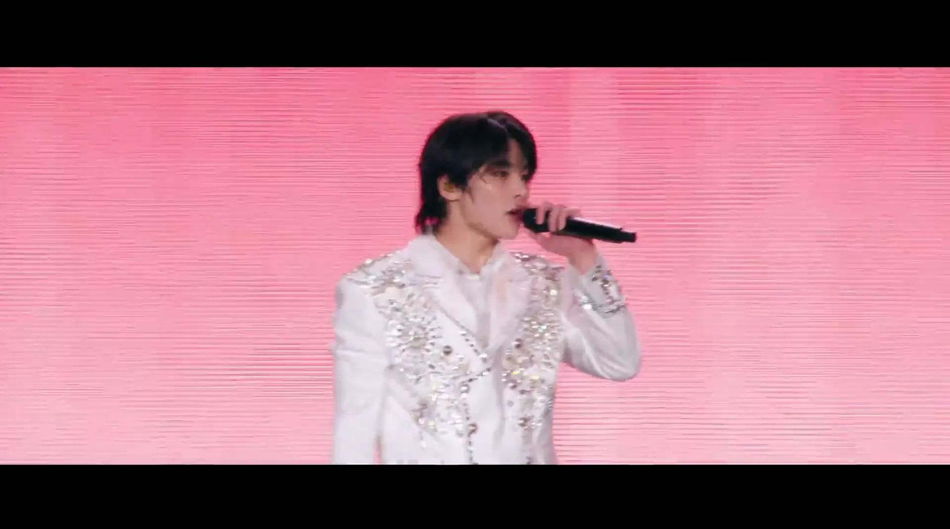 Stray Kids: The dominATE Experience 2026 English Audio WEB-DL 720p - 480p - 1080p screenshot 1