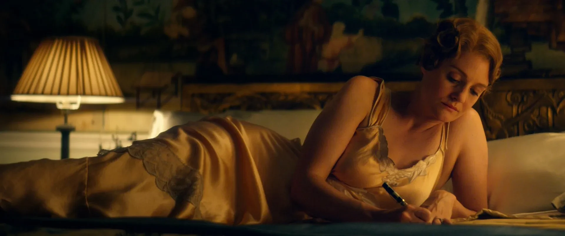 The Critic 2024 Hindi Dual Audio WEB-DL 720p - 480p - 1080p screenshot 3