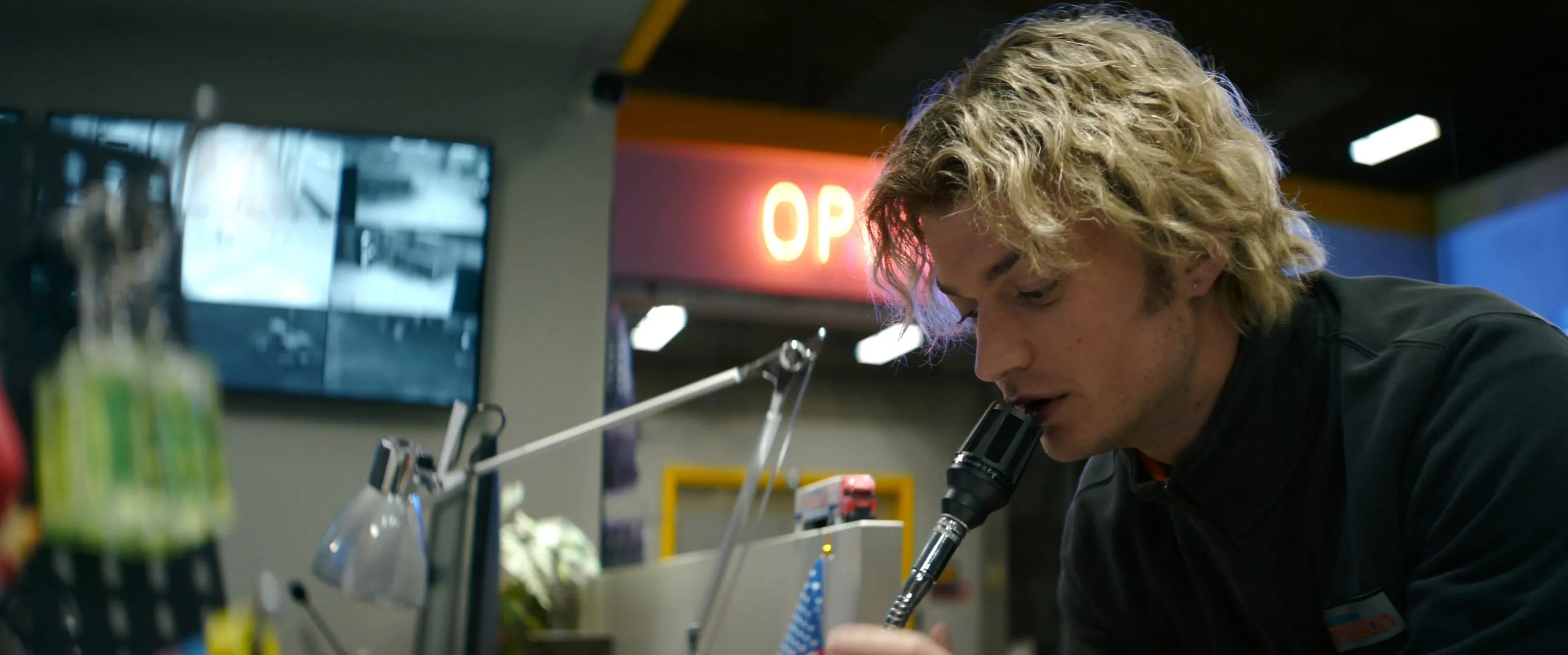 Cold Storage 2026 English Dual Audio WEB-DL 1080p - 2160p screenshot 1