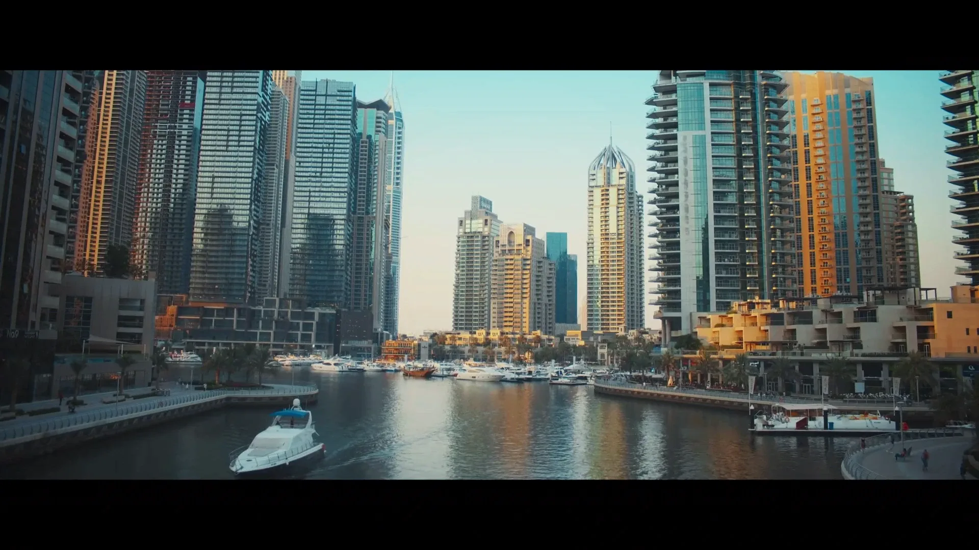 Krantijyoti Vidyalay Marathi Madhyam 2026 Marathi Audio WEB-DL 720p - 480p - 1080p screenshot 1