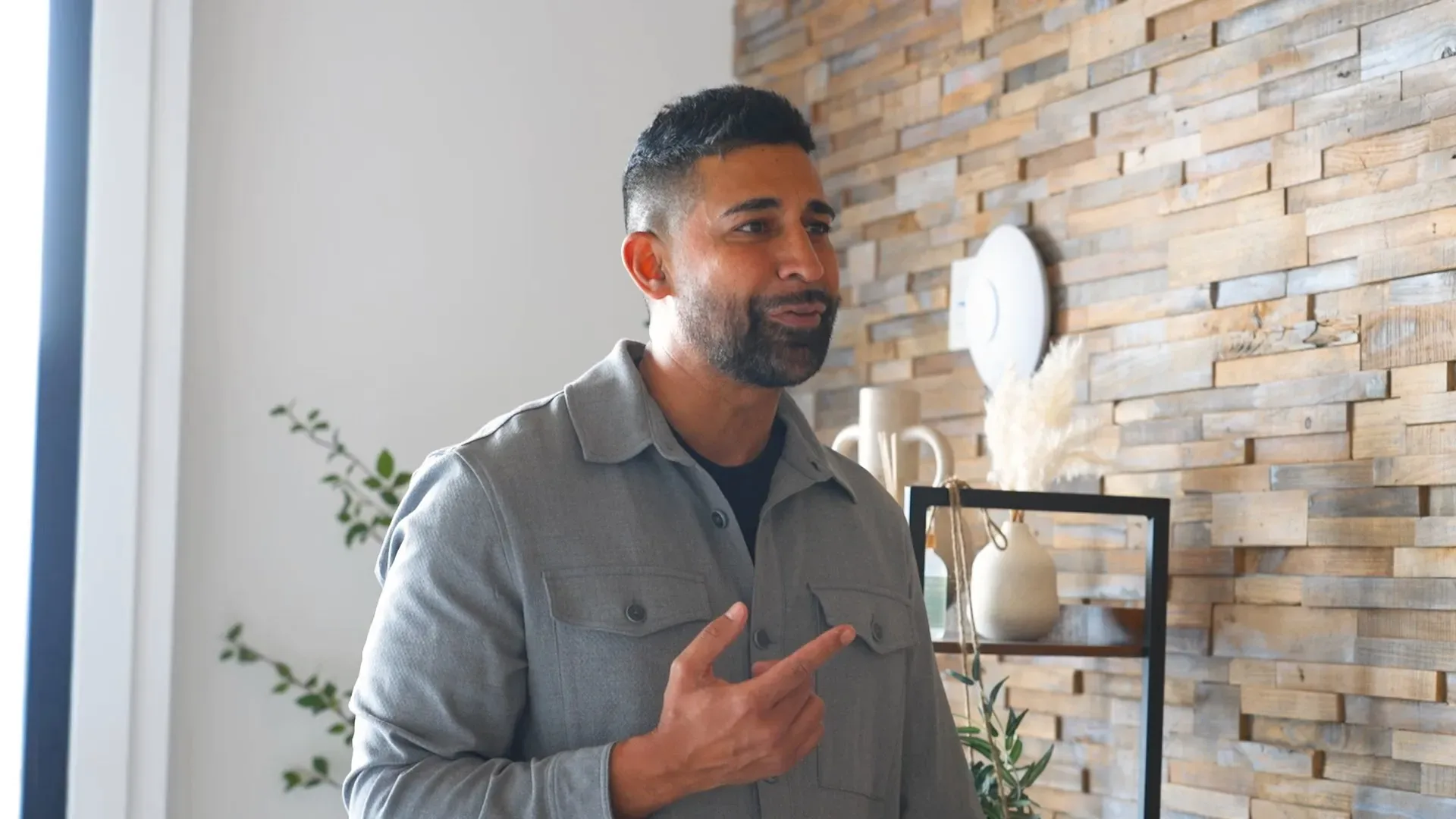 Salish & Jordan Matter 2026 Season 1 Hindi - English Audio WEB-DL 1080p - 2160p [EP- 07 Added] screenshot 4