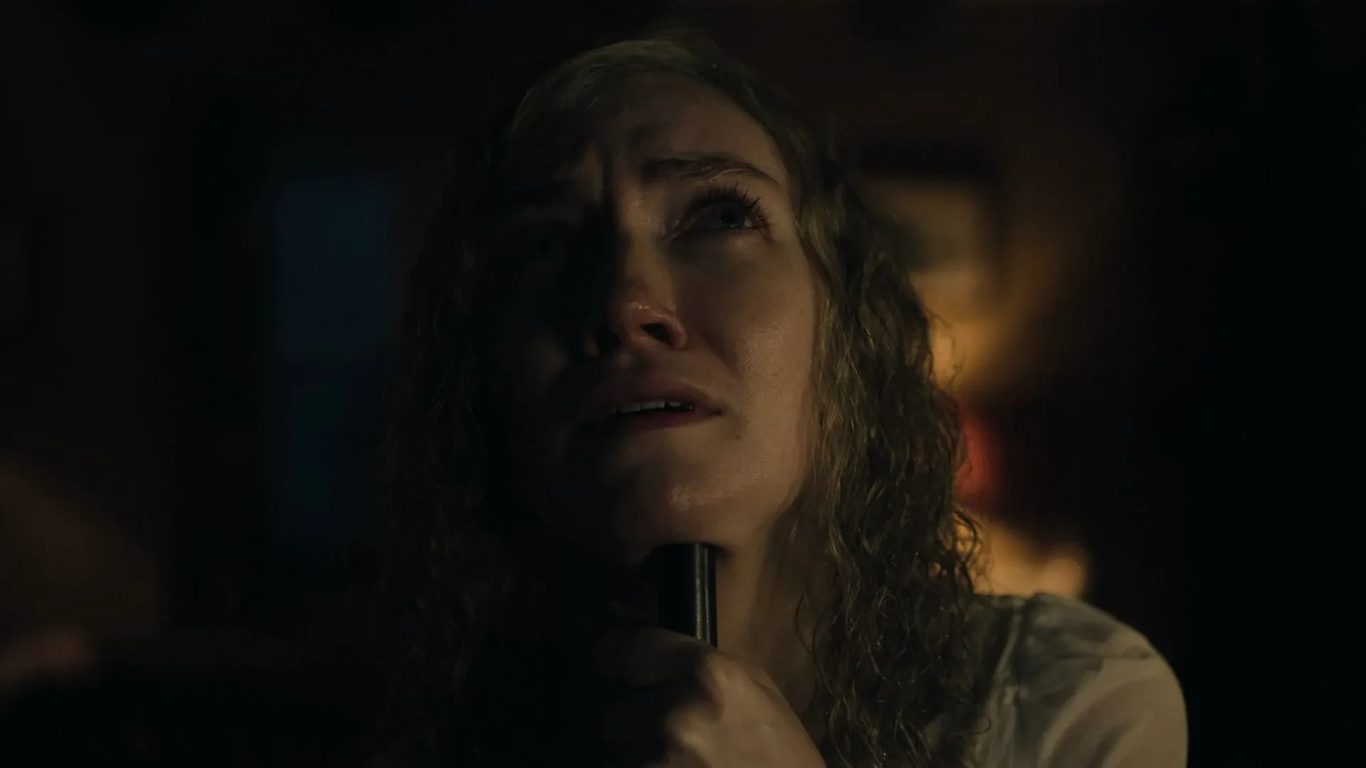 The Devil’s Hour 2024 Season 02 Hindi - English Audio WEB-DL 720p - 480p - 1080p [ALL EPISODES] screenshot 7