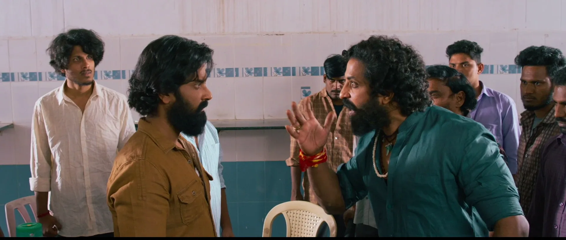 Suryapet Junction 2025 Hindi Dual Audio WEB-DL 720p - 480p - 1080p screenshot 5