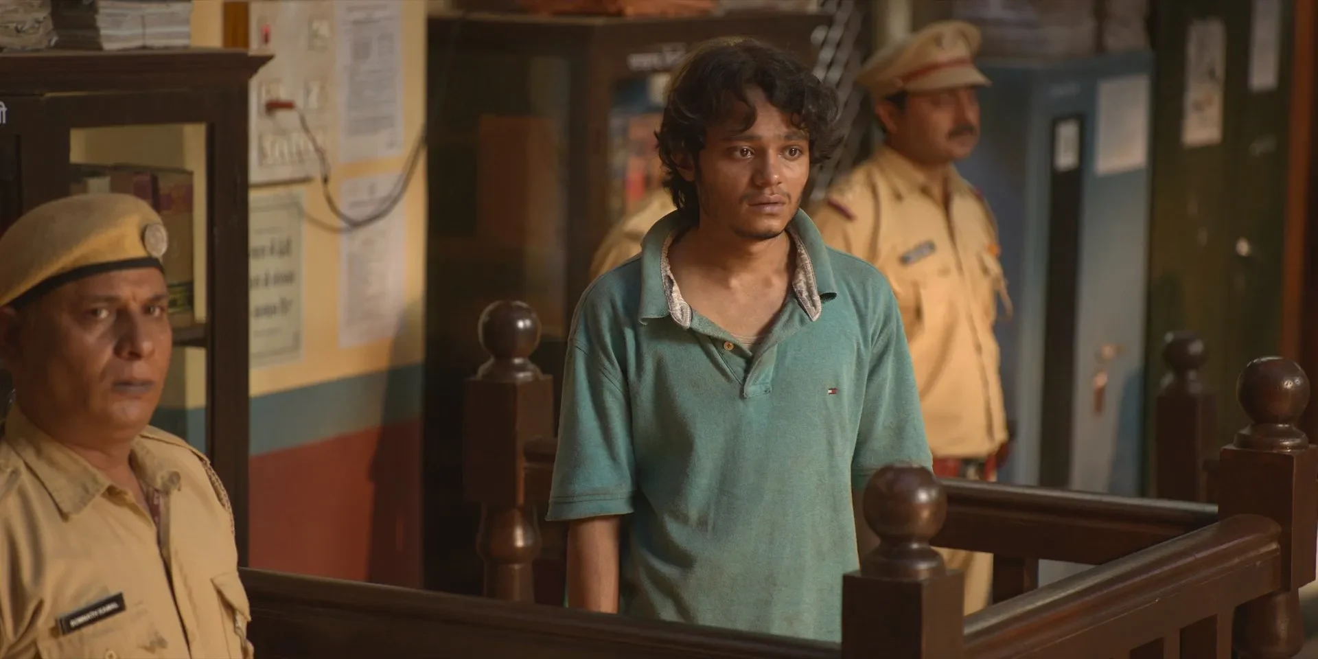 Maamla Legal Hai 2026 Season 2 Hindi Audio WEB-DL 720p - 1080p [ALL EPISODES] screenshot 7