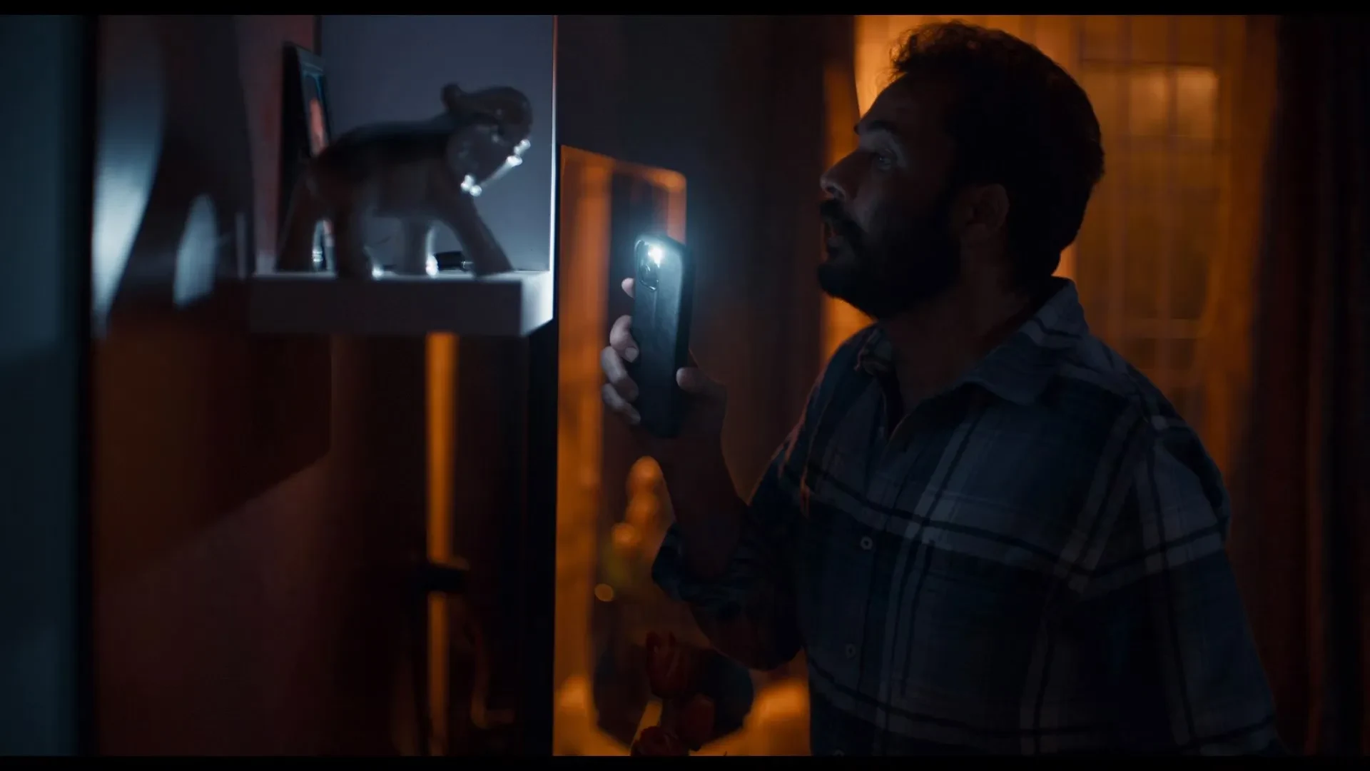 Sampradayini Suppini Suddapoosani 2026 Hindi - Telugu Dual Audio WEB-DL 720p - 480p - 1080p screenshot 2