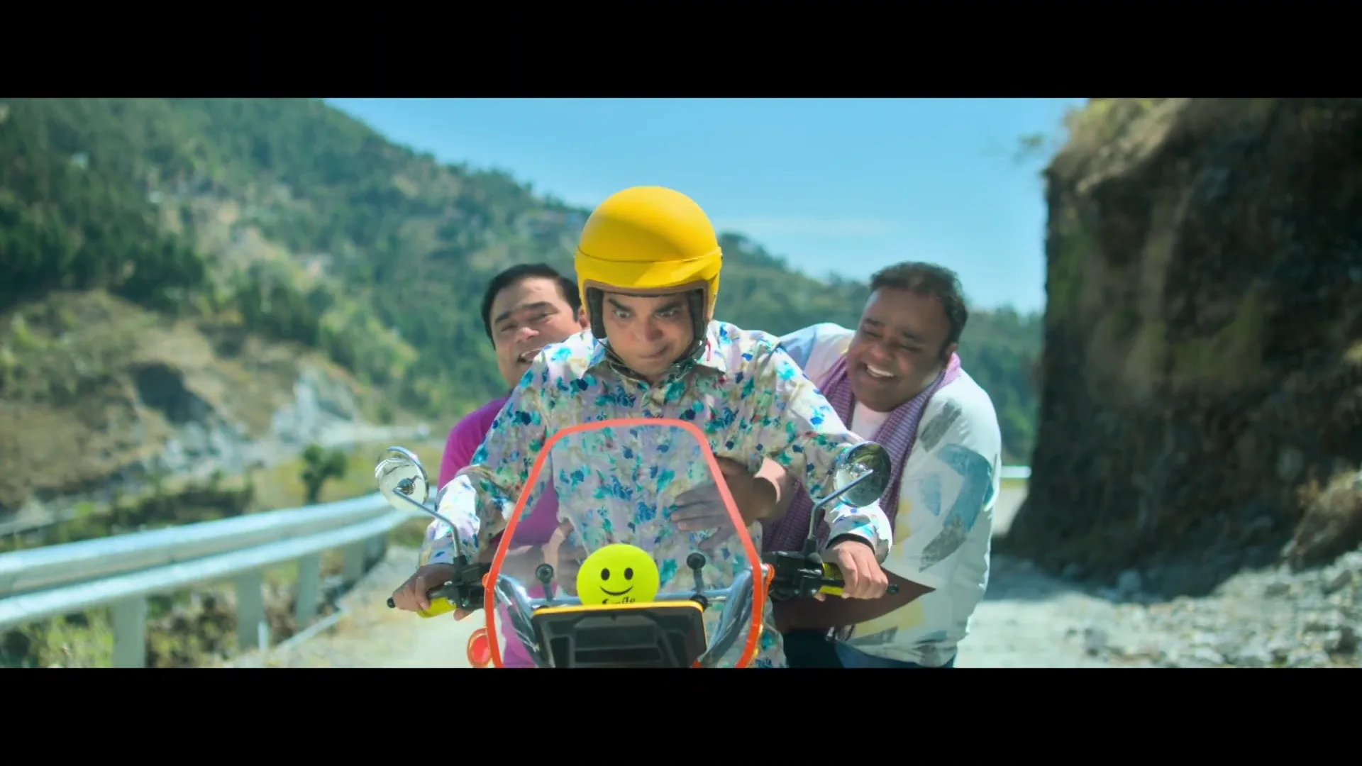 Bhabiji Ghar Par Hain: Fun on the Run 2026 Hindi Audio WEB-DL 720p - 480p - 1080p screenshot 5