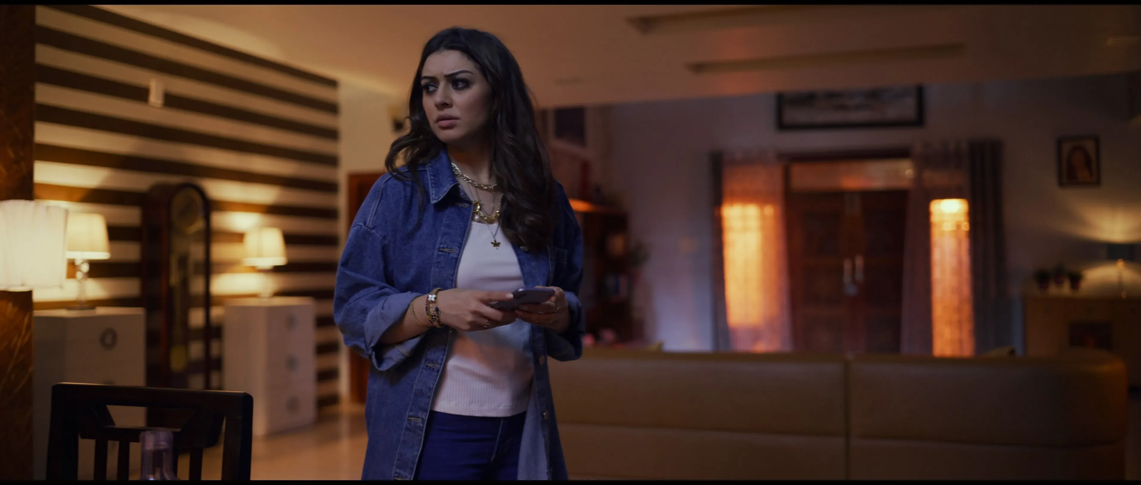 105 Minuttess 2024 Hindi - Telugu Dual Audio WEB-DL 720p - 480p - 1080p screenshot 5