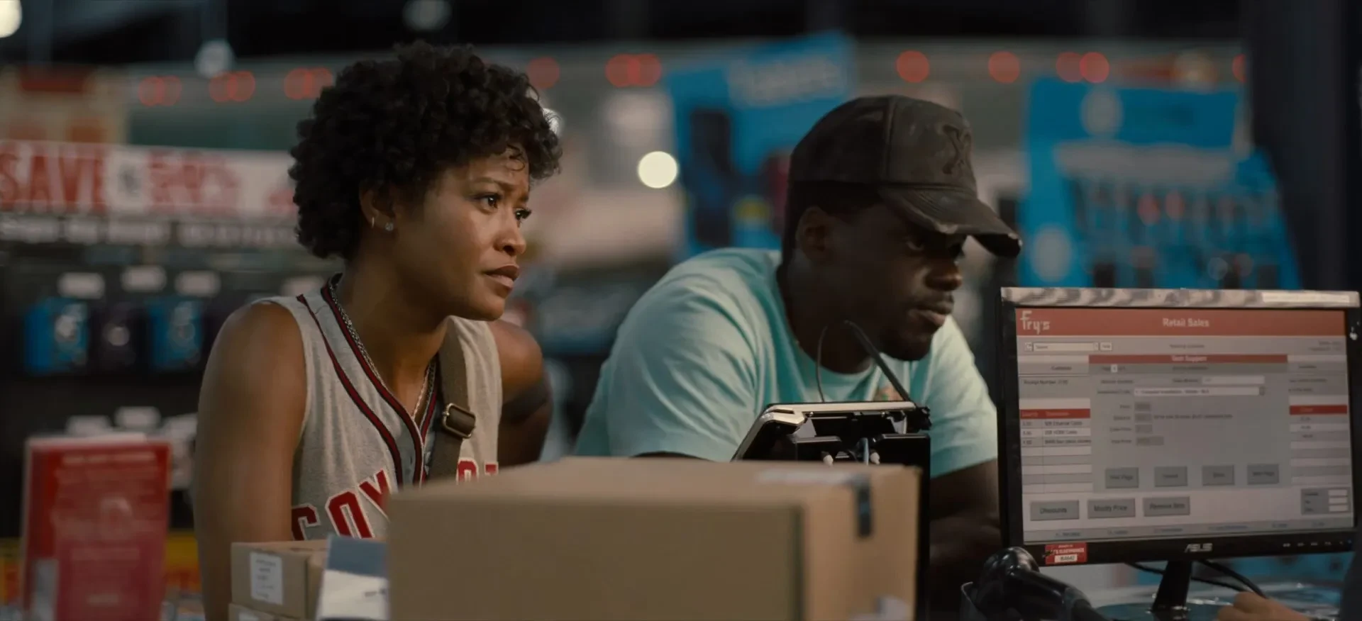 Nope 2022 Hindi - English Dual Audio WEB-DL 720p - 480p - 1080p screenshot 3