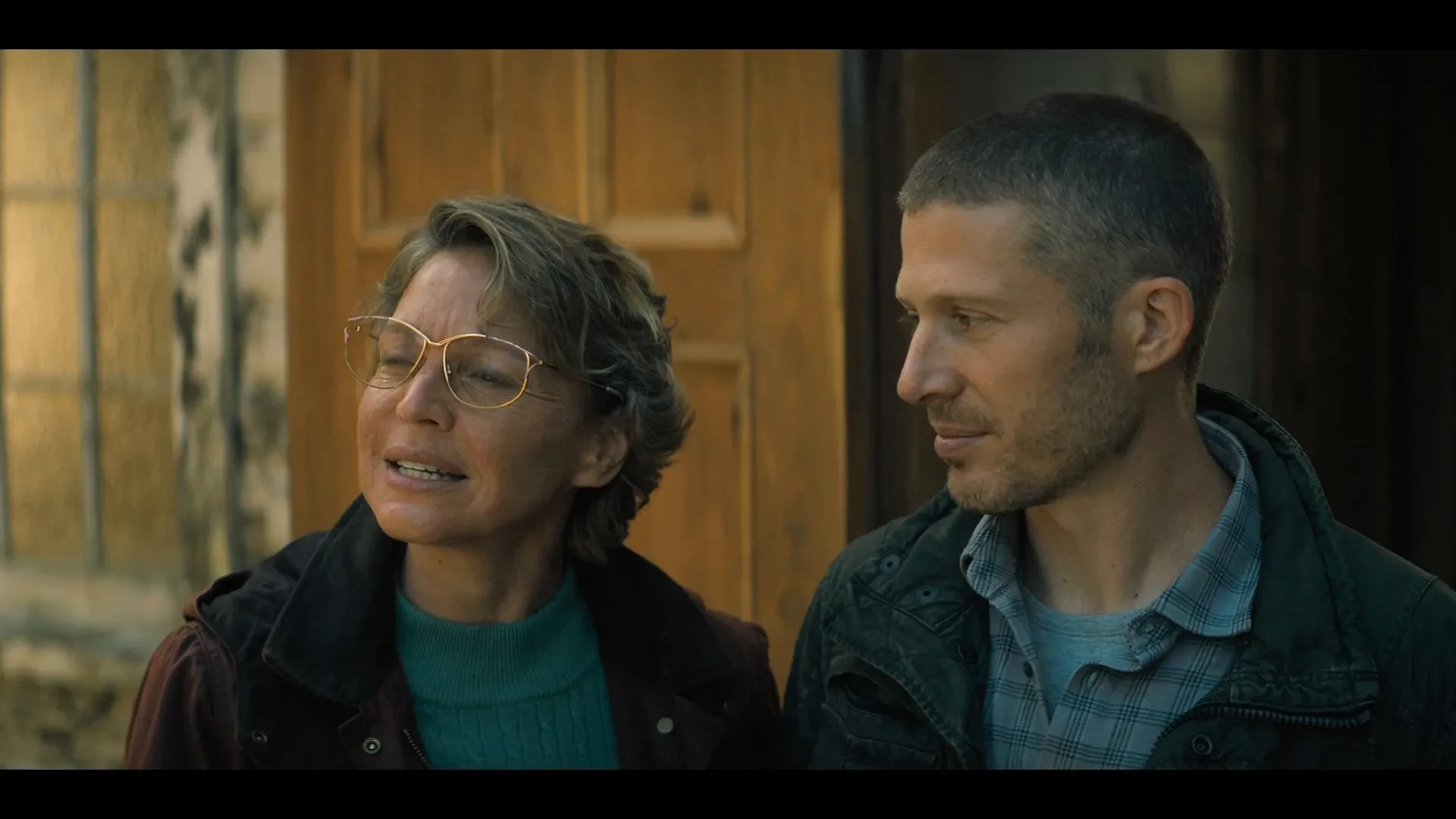 Midnight Mass 2021 Season 01 Hindi Dual Audio WEB-DL 720p - 480p - 1080p [ALL EPISODES] screenshot 2