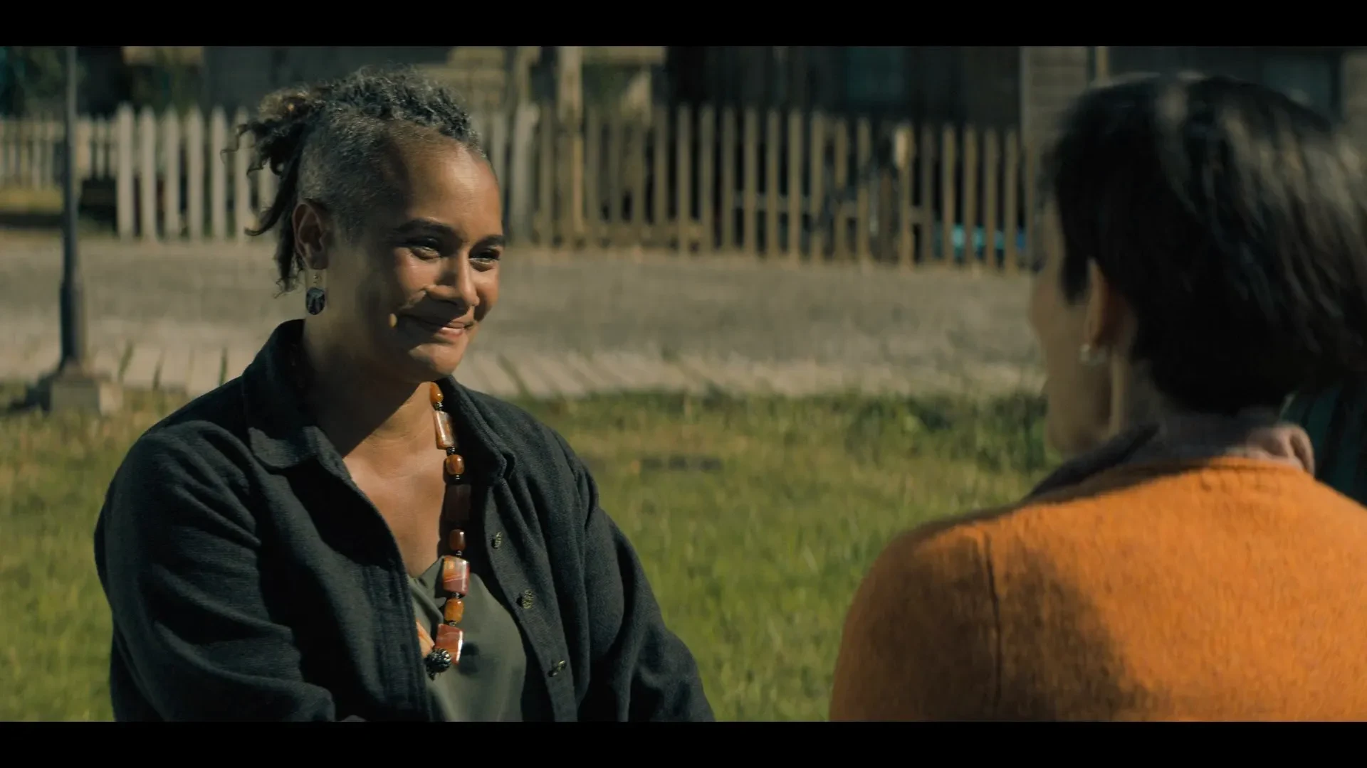 Midnight Mass 2021 Season 01 Hindi Dual Audio WEB-DL 720p - 480p - 1080p [ALL EPISODES] screenshot 5