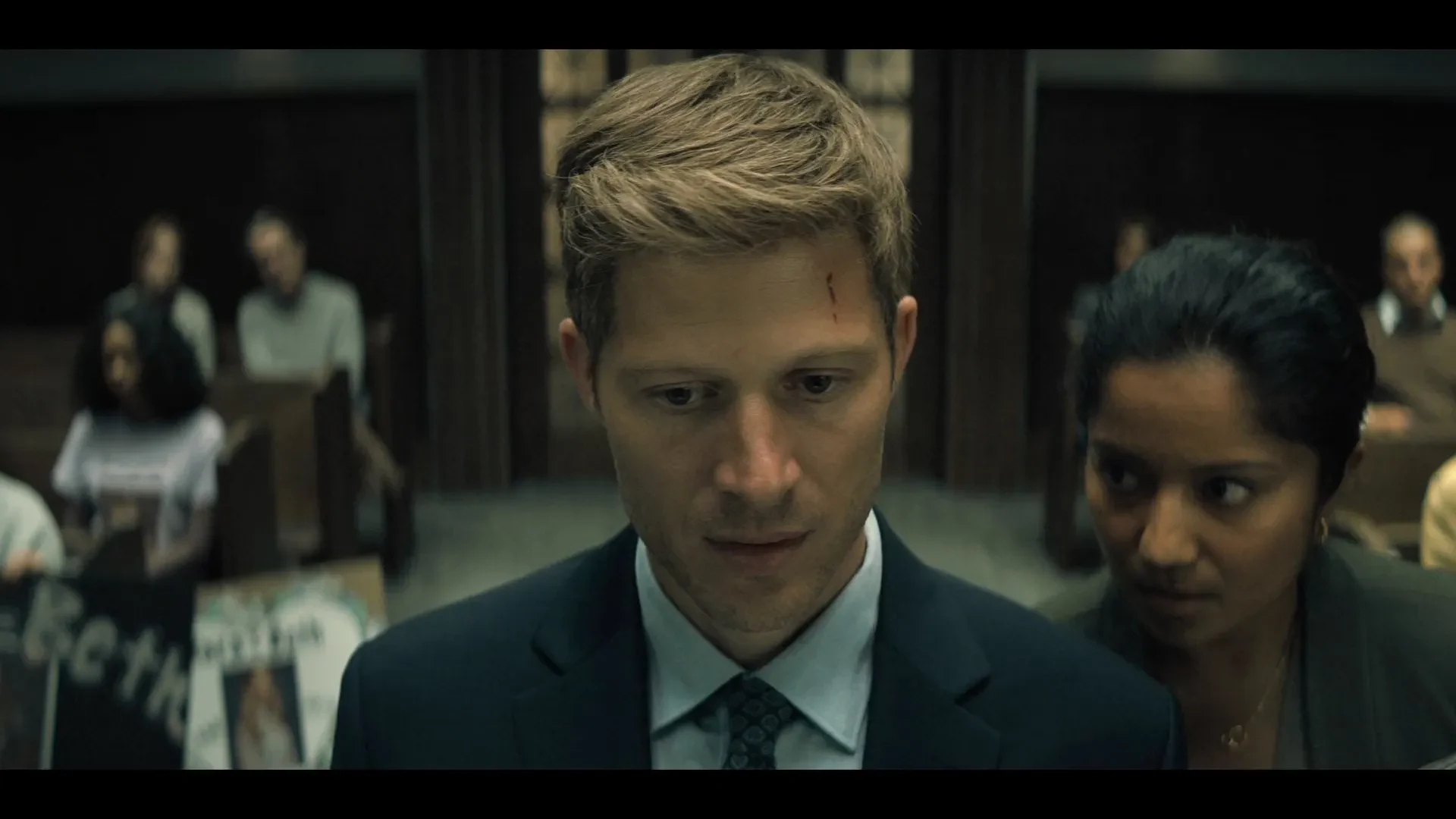 Midnight Mass 2021 Season 01 Hindi Dual Audio WEB-DL 720p - 480p - 1080p [ALL EPISODES] screenshot 1