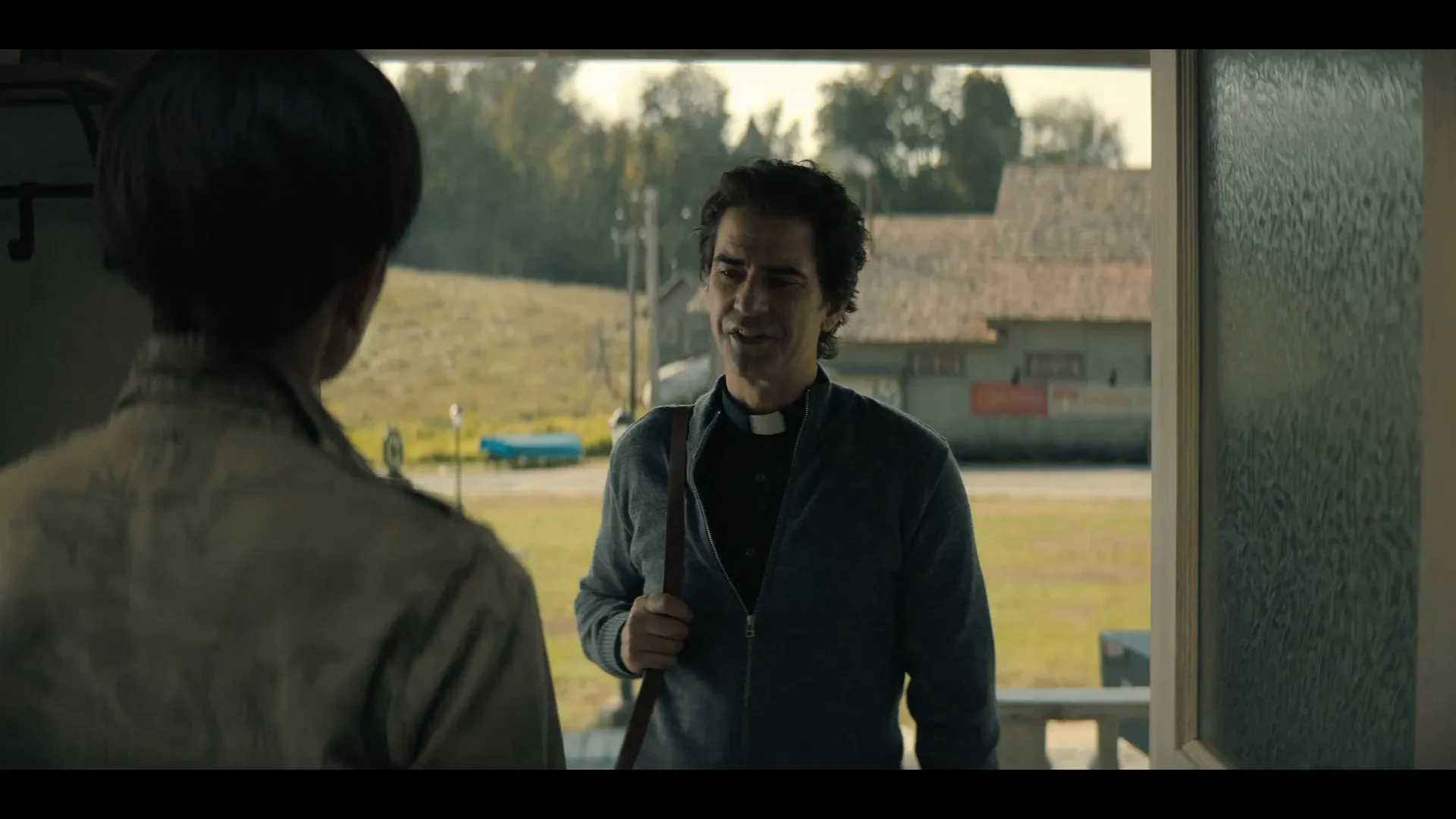 Midnight Mass 2021 Season 01 Hindi Dual Audio WEB-DL 720p - 480p - 1080p [ALL EPISODES] screenshot 4