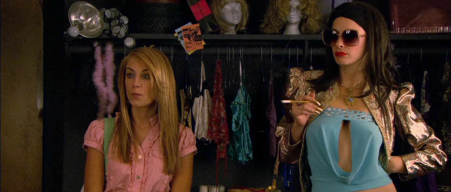 Danseuses zombies 2008 Hindi Dual Audio WEB-DL 720p - 480p - 1080p screenshot 3